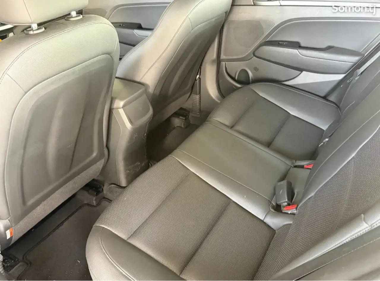 Hyundai Avante 2017 · 1.6 AT