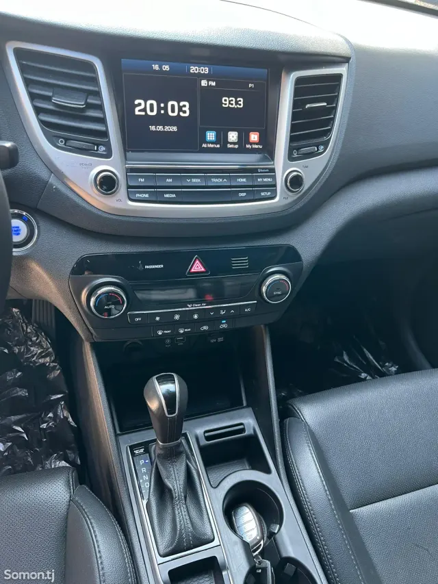 Hyundai Tucson 2016 · 1.6 AT