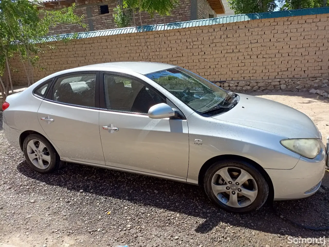 Hyundai Avante 2007 · 1.6 AT