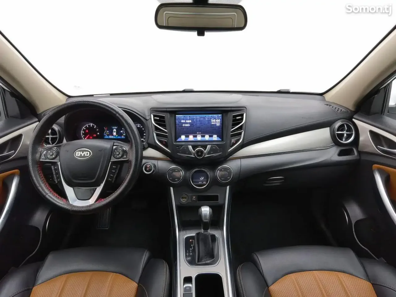 BYD Song 2016 · 2.0 AT
