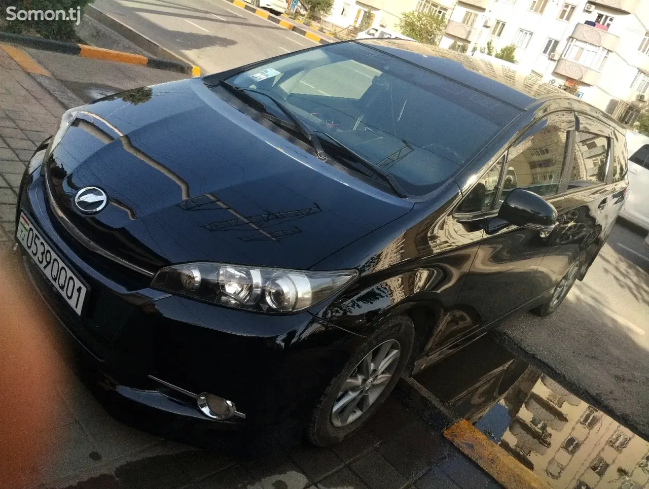 Toyota Wish 2014 · 1.8 AT