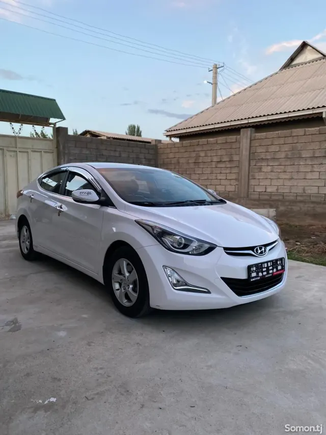 Hyundai Avante 2014 · 1.6 AT