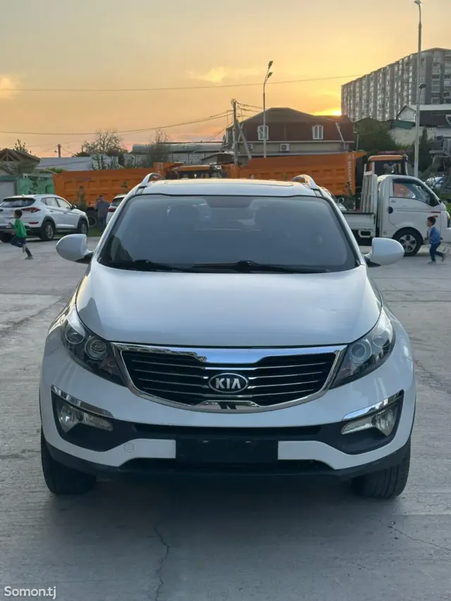 Kia Sportage 2015 · 2.0 AT