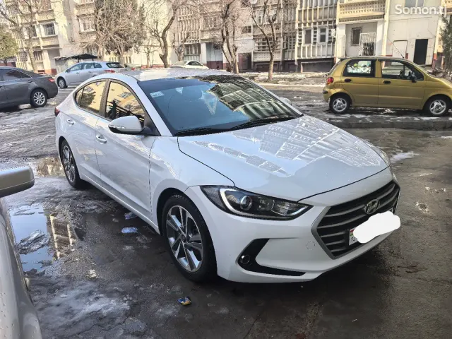 Hyundai Avante 2017 · 1.6 AT
