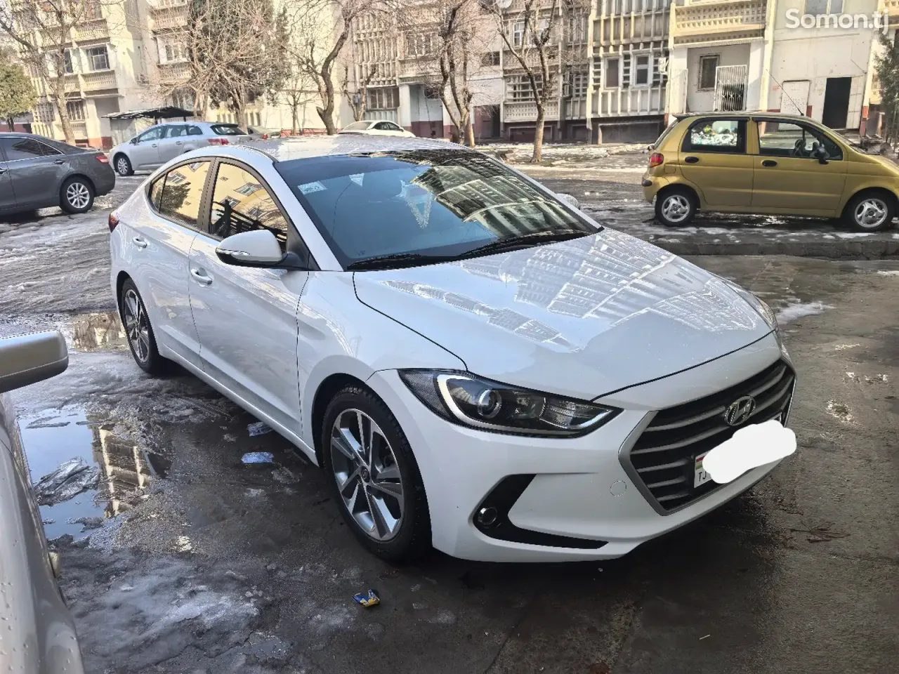 Hyundai Avante 2017 · 1.6 AT