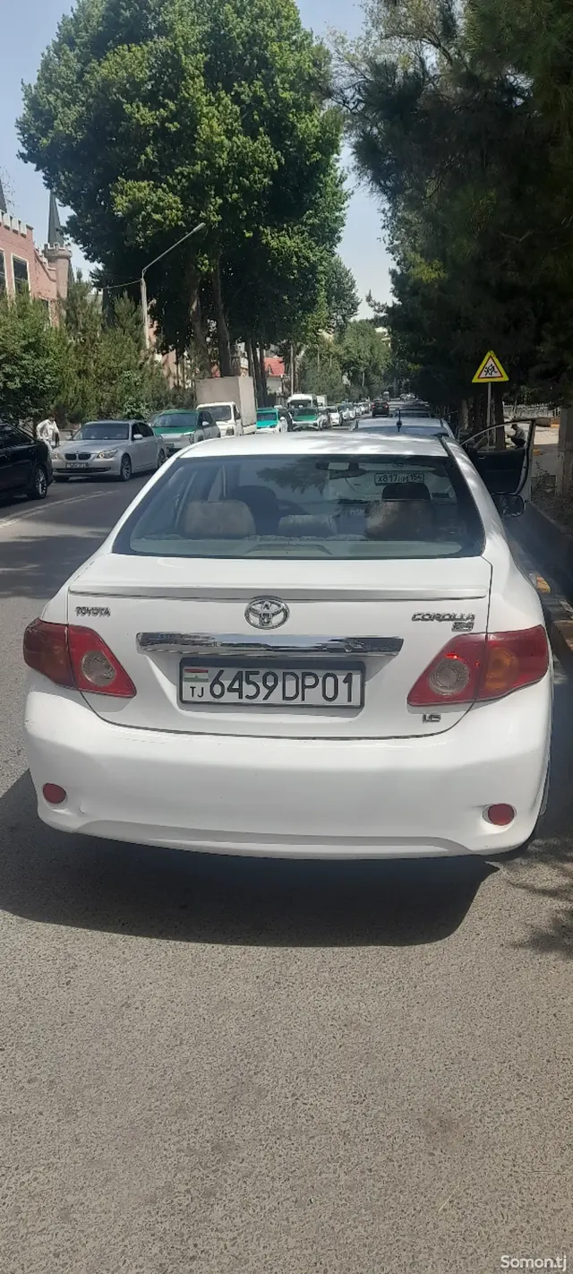 Toyota Corolla 2009 · 1.6 AT