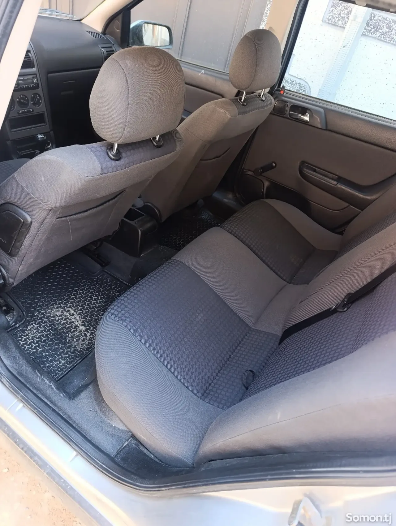 Opel Astra G 2000 · 1.6 MT