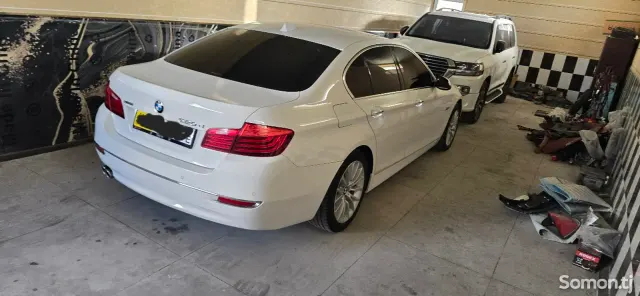 BMW 5 series 2015 · 2.0 AT