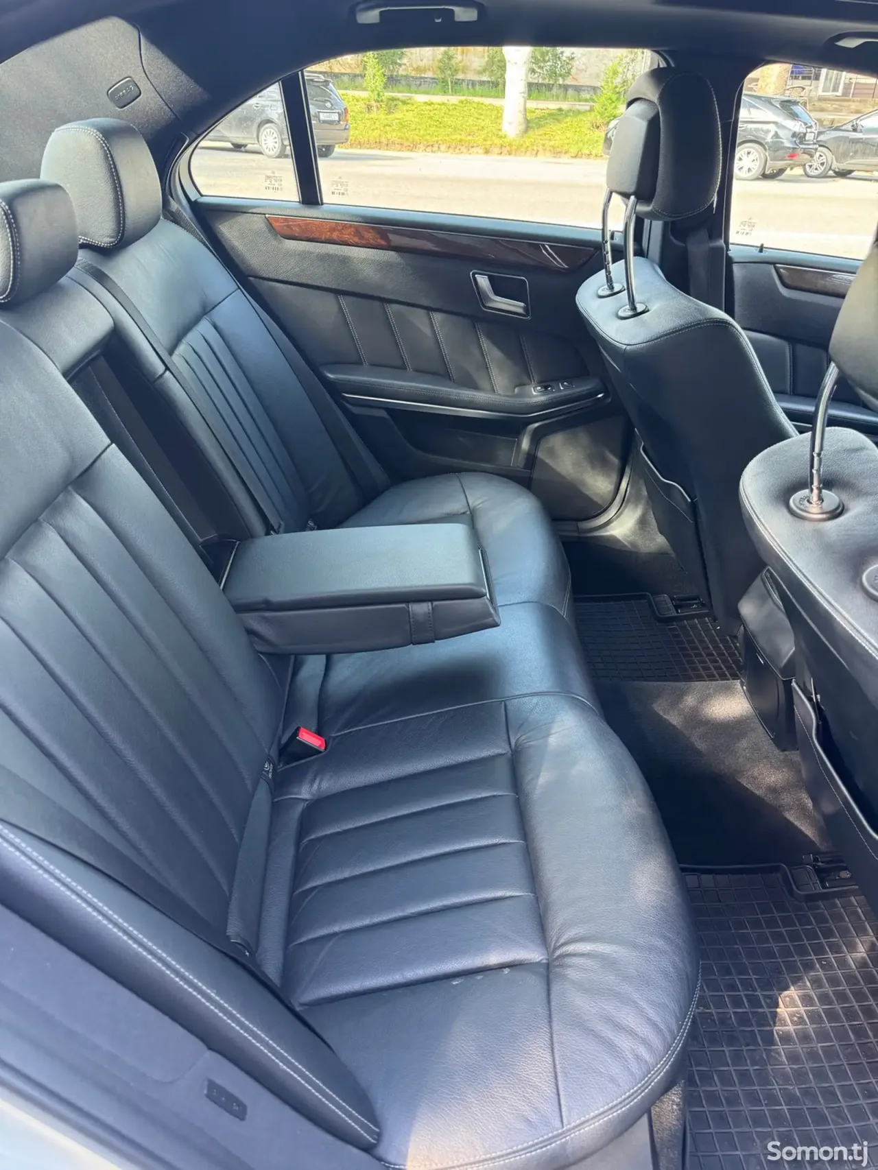 Mercedes-Benz E class 2014 · 3.0 AT