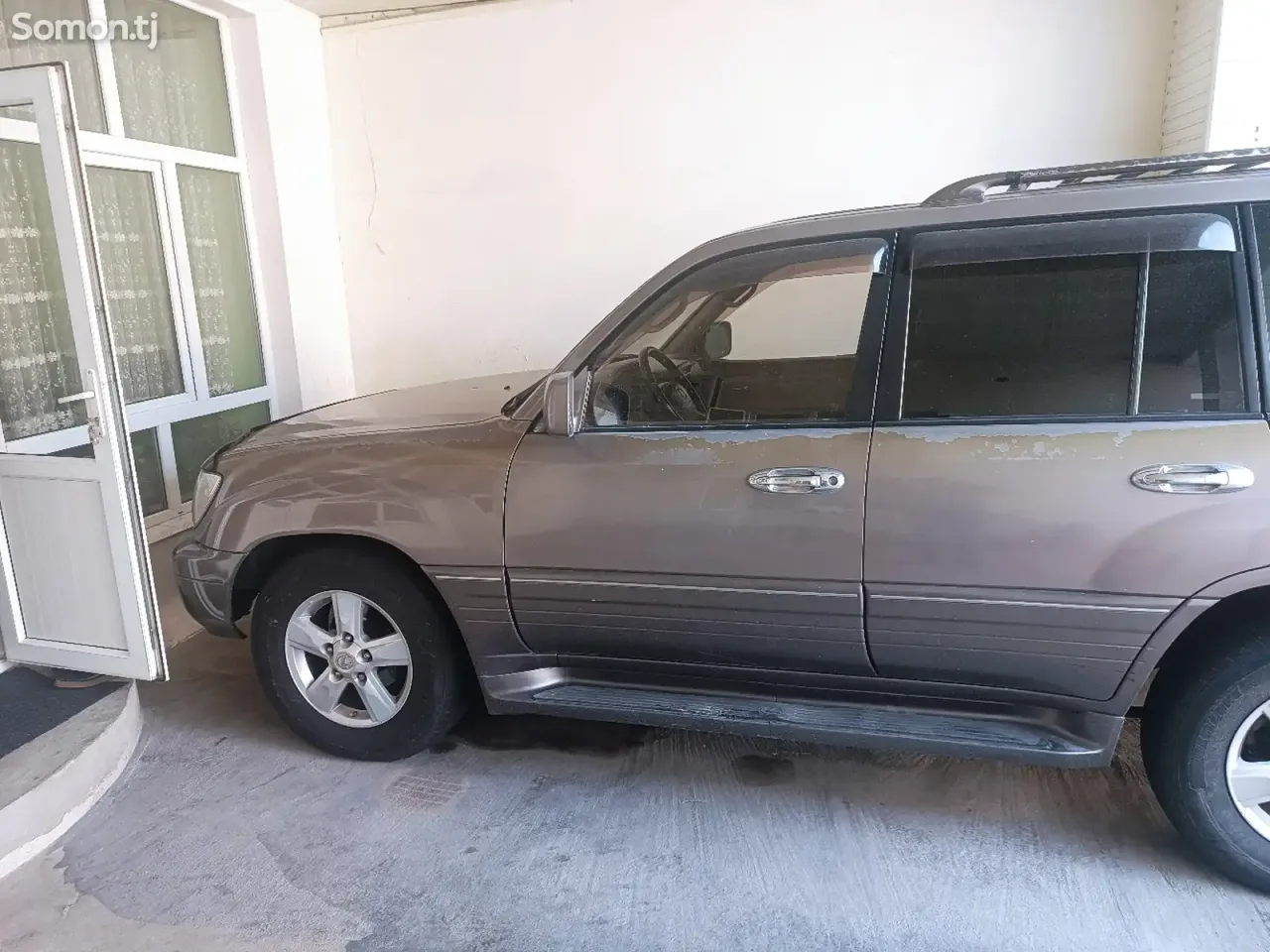 Lexus LX series 2002 · 4.7 AT