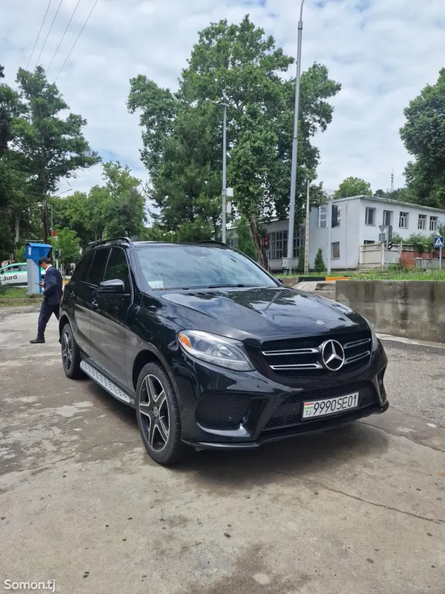 Mercedes-Benz GLE class 2018 · 3.5 AT