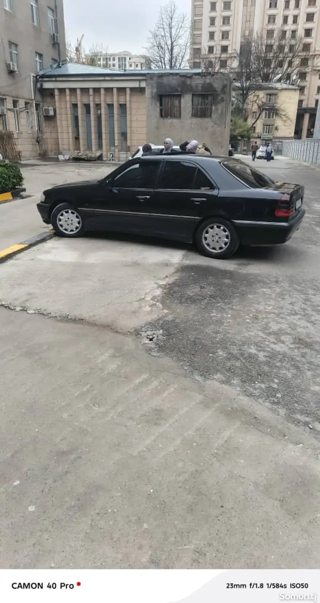 Mercedes-Benz C class 1998 · 2.0 AT