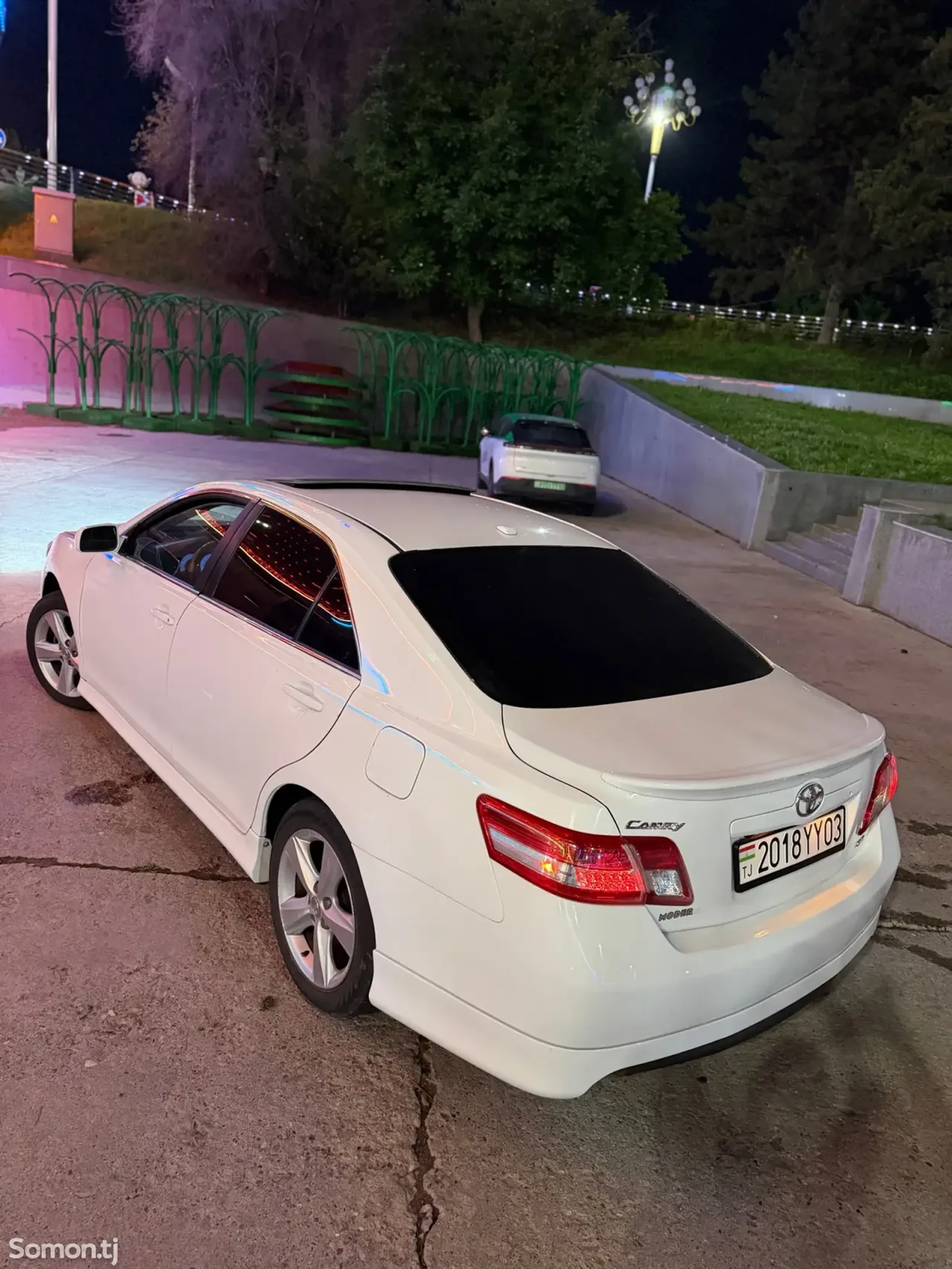 Toyota Camry 2010 · 3.5 AT