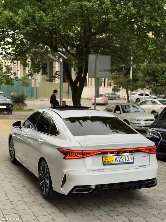 Chery Arrizo 8 2024 · 1.6 AT