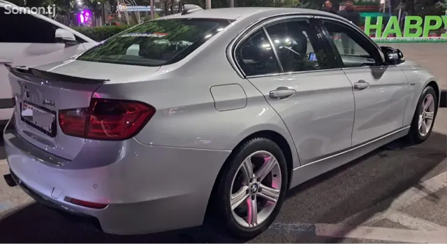 BMW 3 series 2012 · 2.0 AT