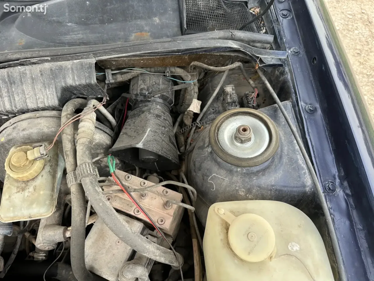 Opel Vectra B 1993 · 1.6 MT