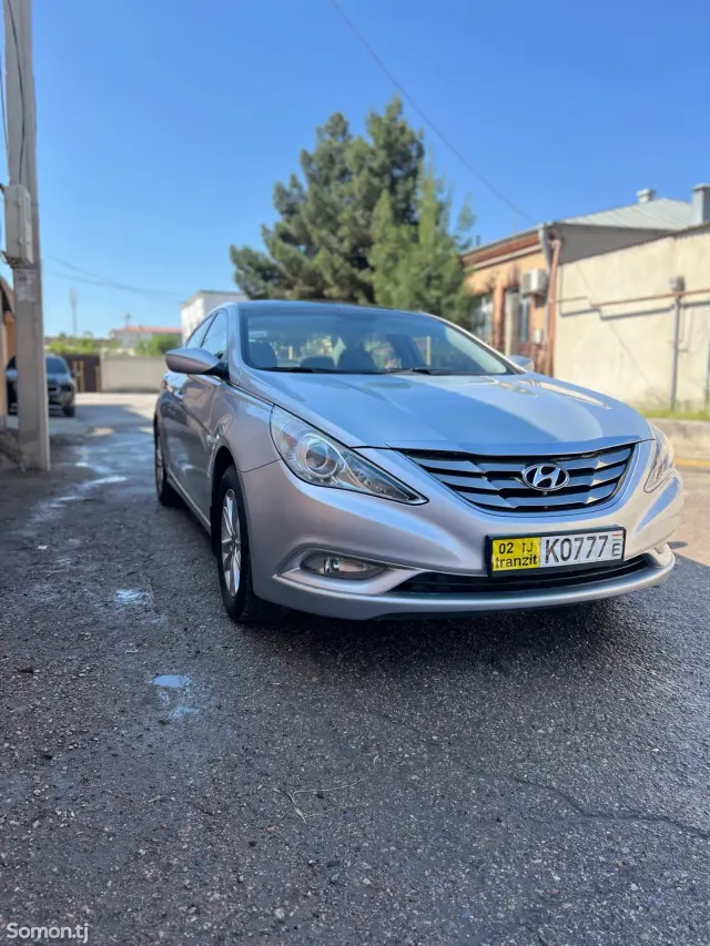 Hyundai Sonata 2010 · 2.0 AT