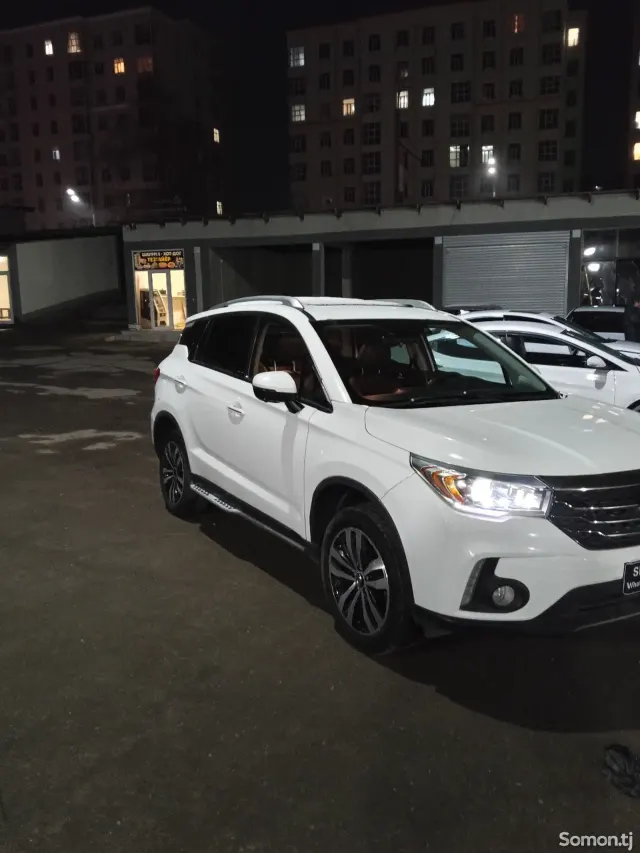 GAC Trumpchi GS4 2017 · AT