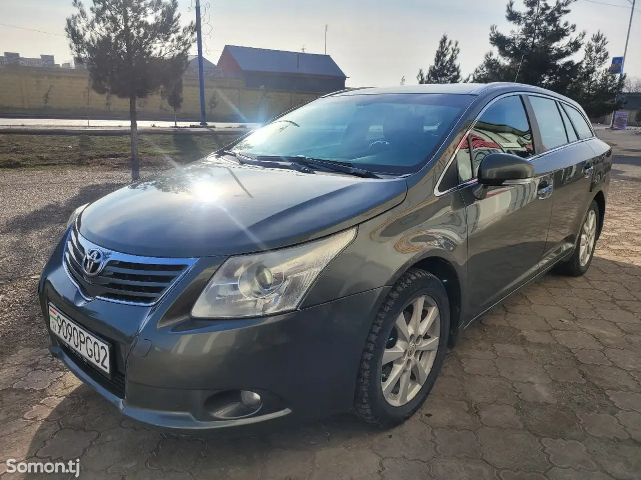 Toyota Avensis 2009 · 2.0 MT