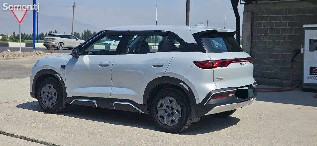 BYD Yuan Up 2025 · AT