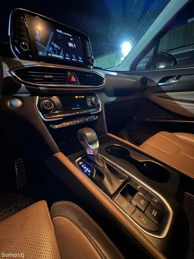 Hyundai Santa Fe 2018 · 2.0 AT