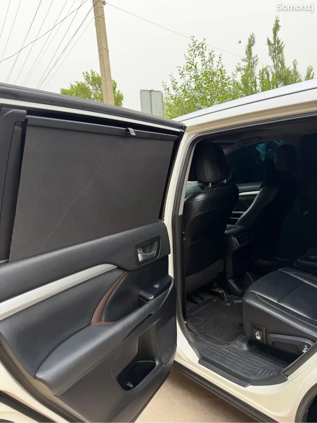 Toyota Highlander 2016 · 3.5 AT