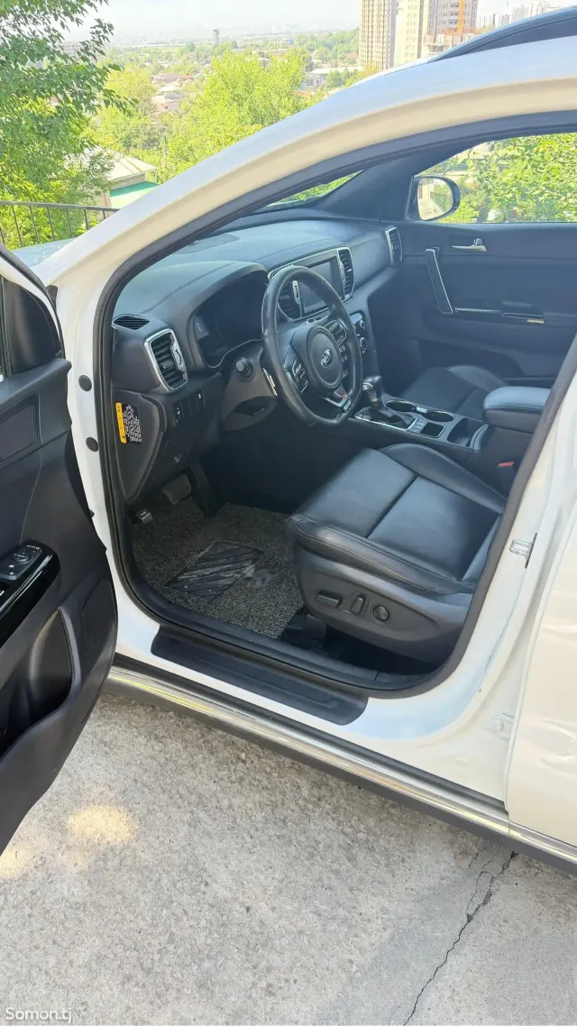 Kia Sportage 2015 · 2.0 AT