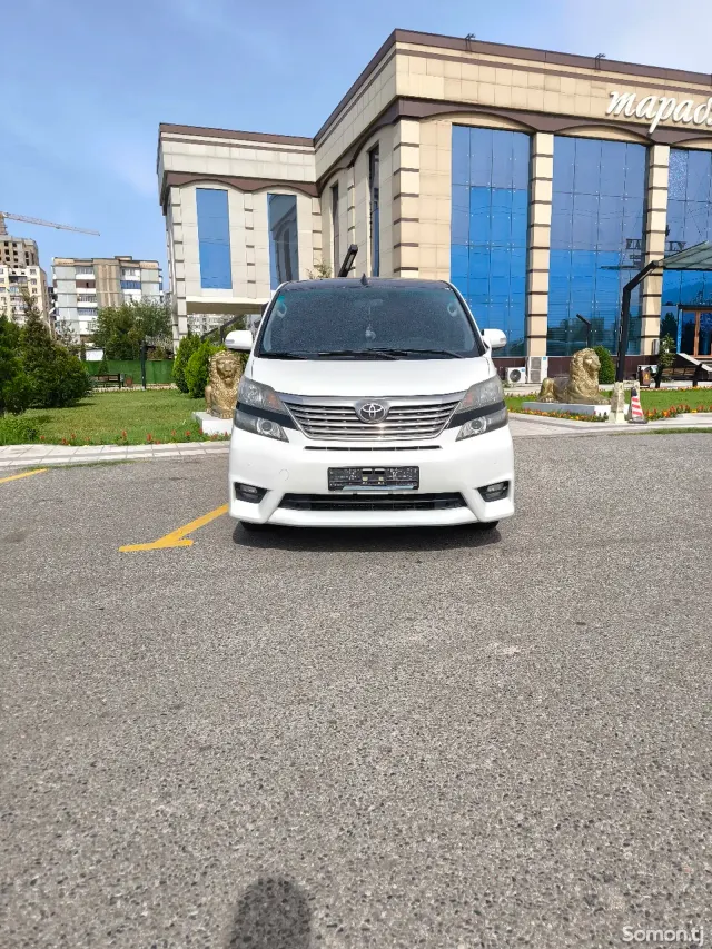 Toyota Vellfire 2010 · 2.4 AT