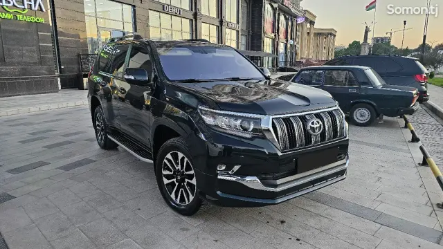 Toyota Land Cruiser Prado 2011 · 3.0 AT