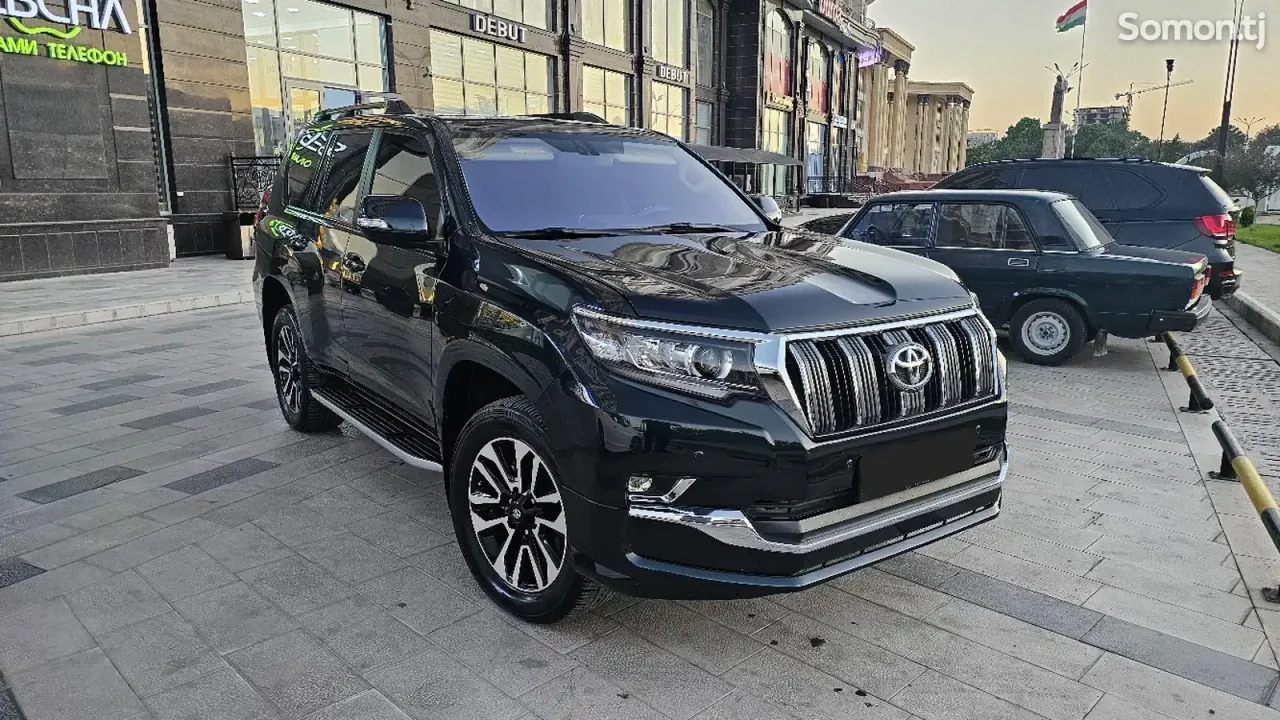 Toyota Land Cruiser Prado 2011 · 3.0 AT