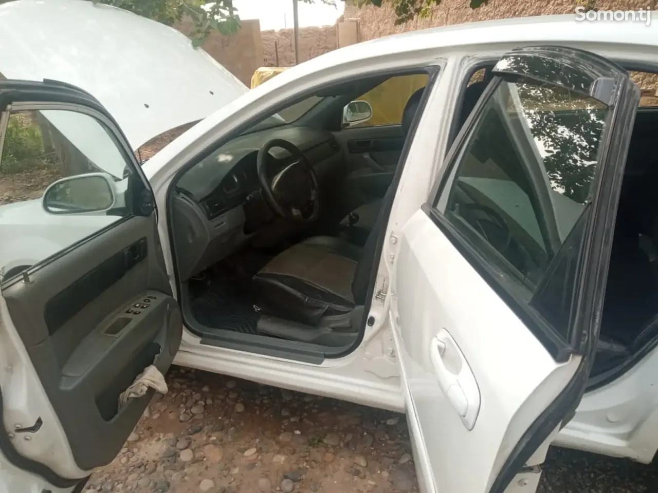 Chevrolet Lacetti 2008 · 1.6 MT