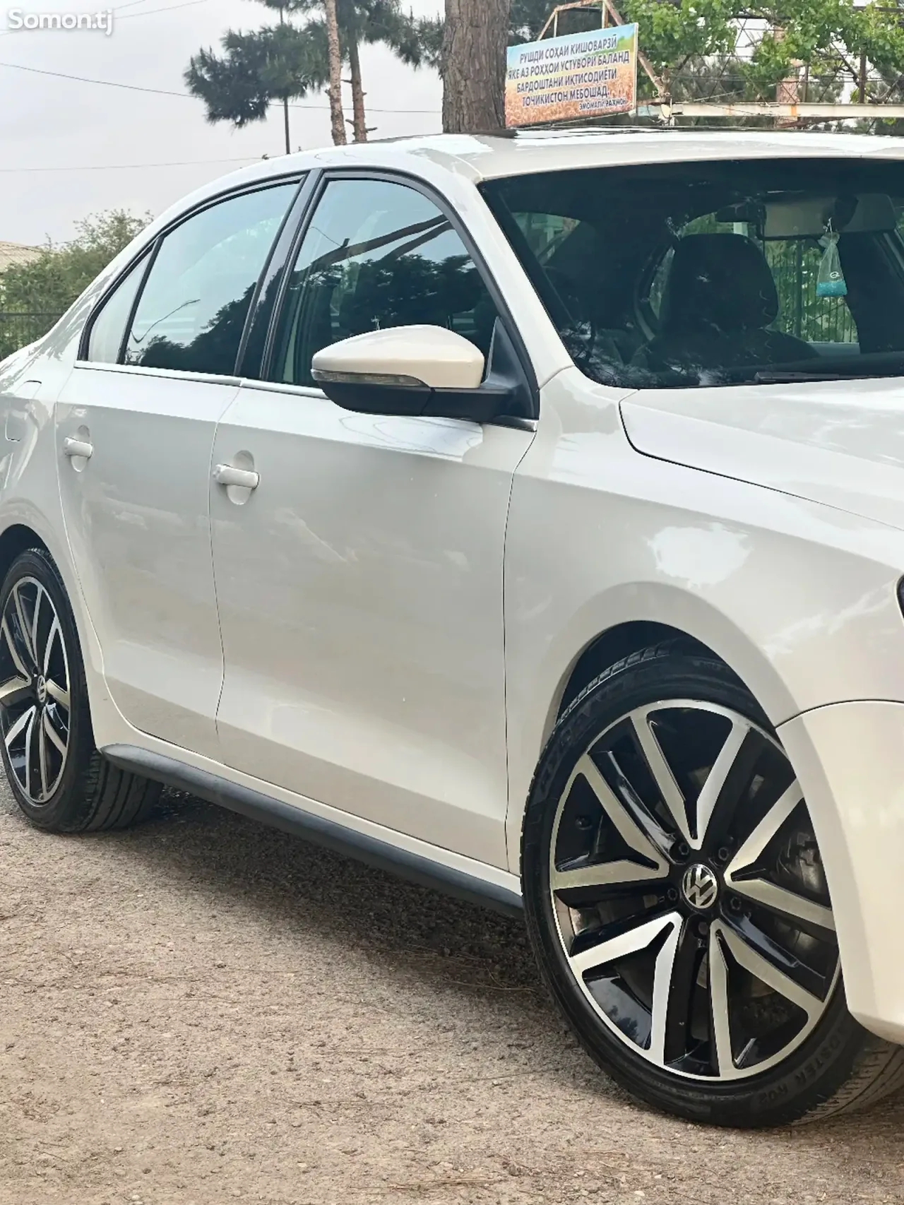 Volkswagen Jetta 2012 · 2.0 AT