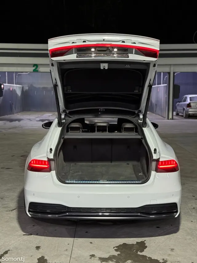 Audi A7 2021 · 3.0 AT