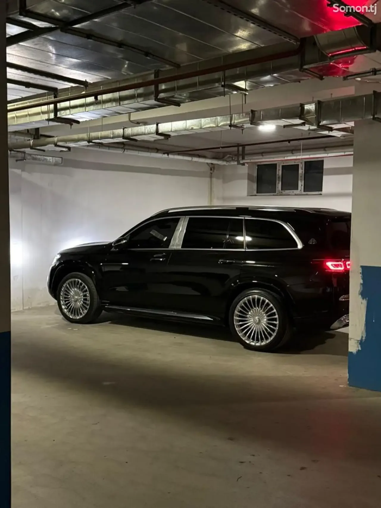 Mercedes-Benz GLS 2023 · 6.0 AT