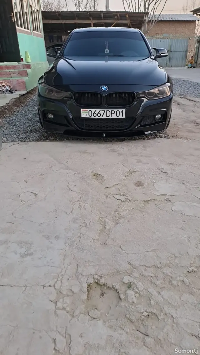 BMW 3 series 2013 · 2.0 AT