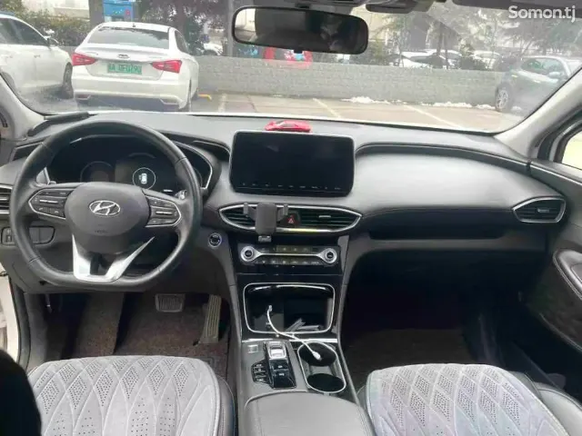 Hyundai Santa Fe 2020 · 2.0 AT