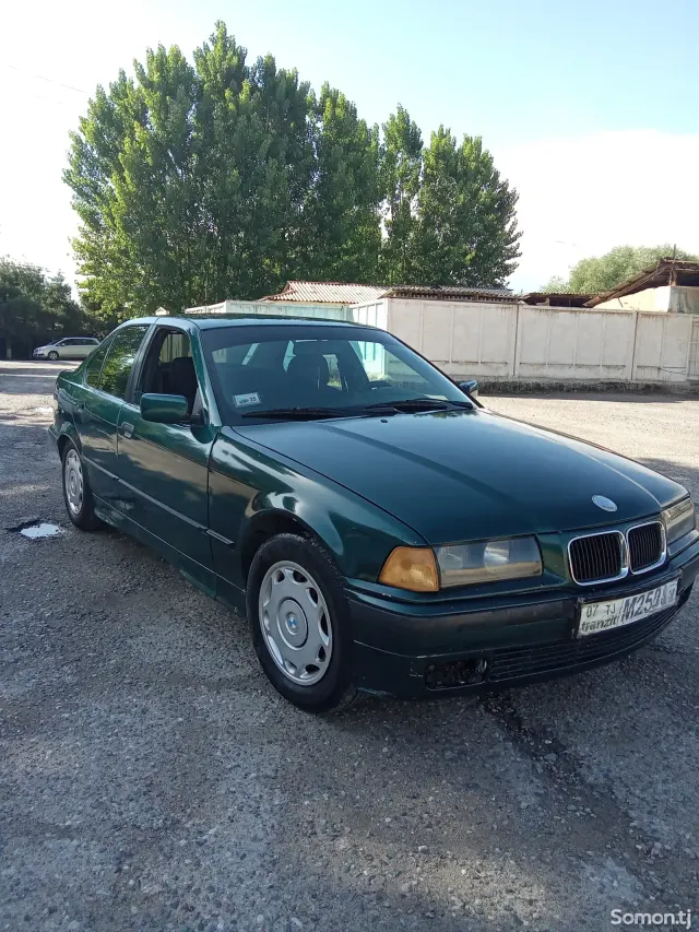BMW 3 series 1992 · 1.6 MT