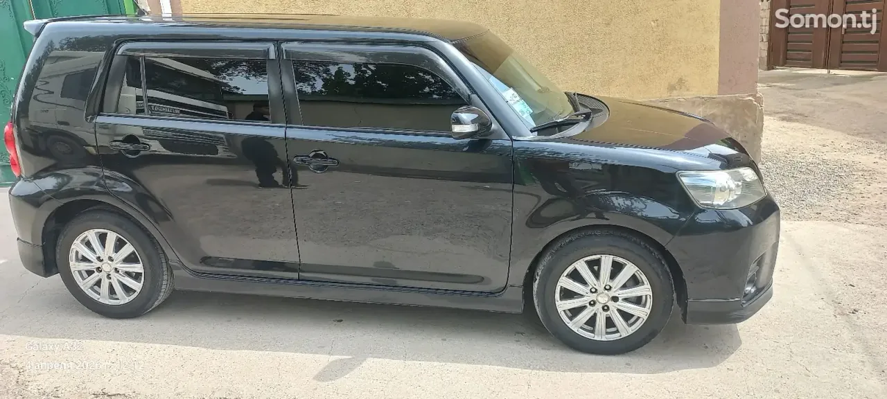 Toyota Rumion 2009 · 1.8 AT