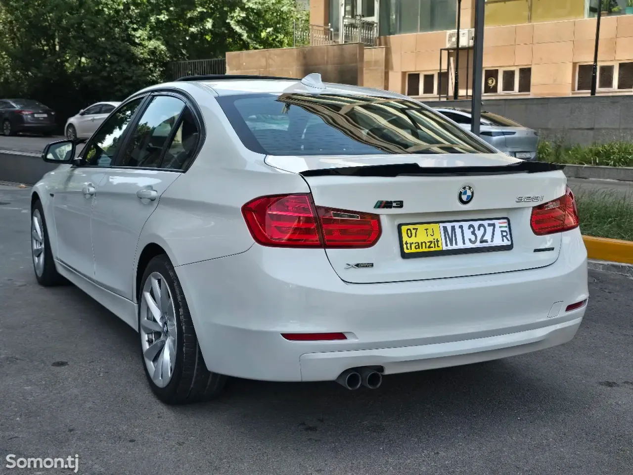 BMW 3 series 2014 · 2.0 AT