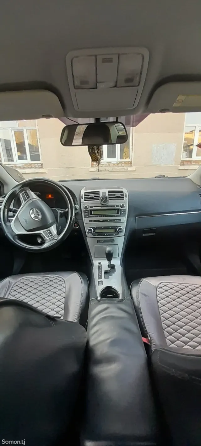 Toyota Avensis 2012 · 1.8 AT