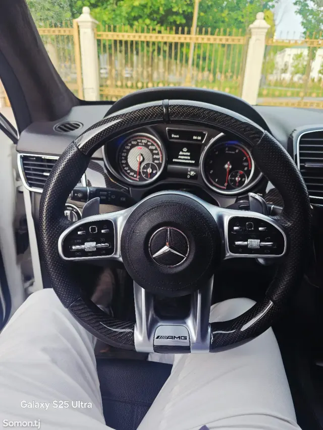Mercedes-Benz GLE class 2017 · 3.5 AT