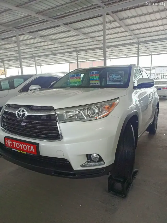 Toyota Highlander 2016 · 3.5 AT