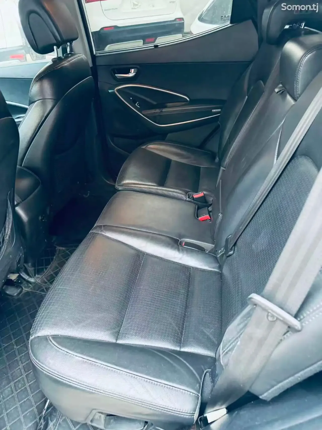 Hyundai Santa Fe 2014 · 2.4 AT