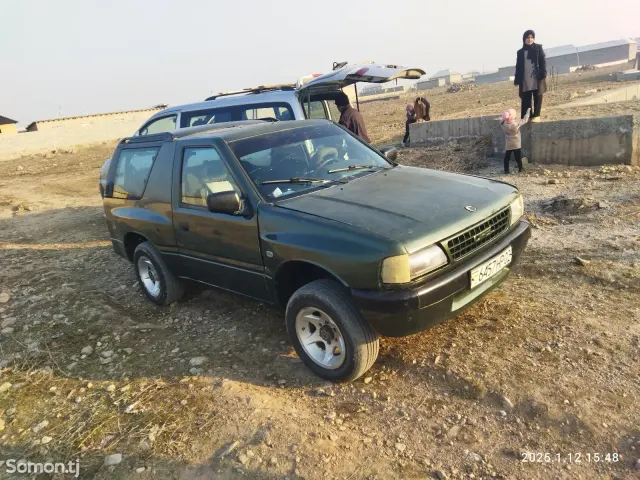 Opel Frontera 1992 · 1.8 MT