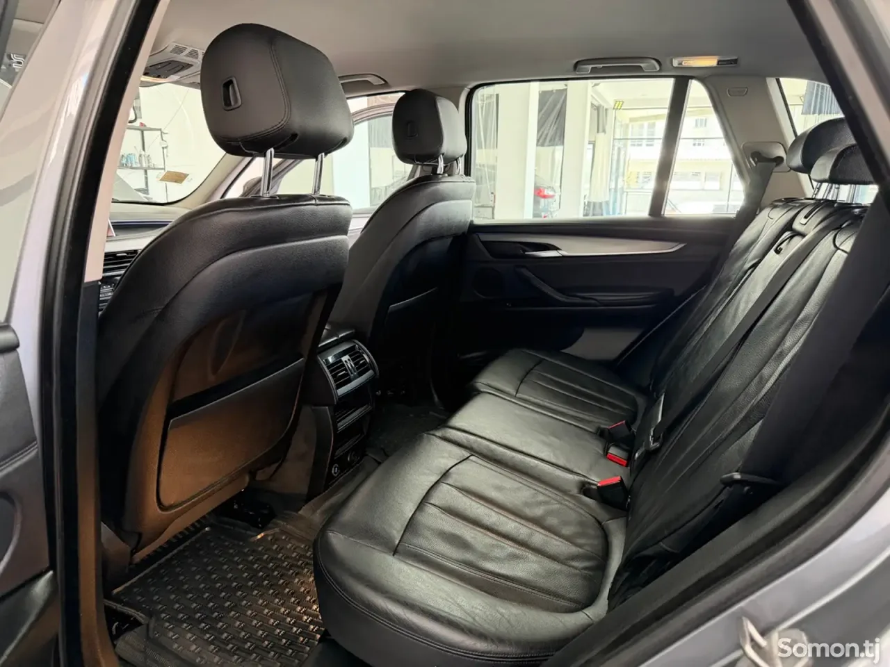 BMW X5 2014 · 2.5 AT