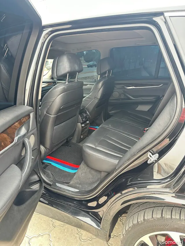 BMW X5 2014 · 3.0 AT