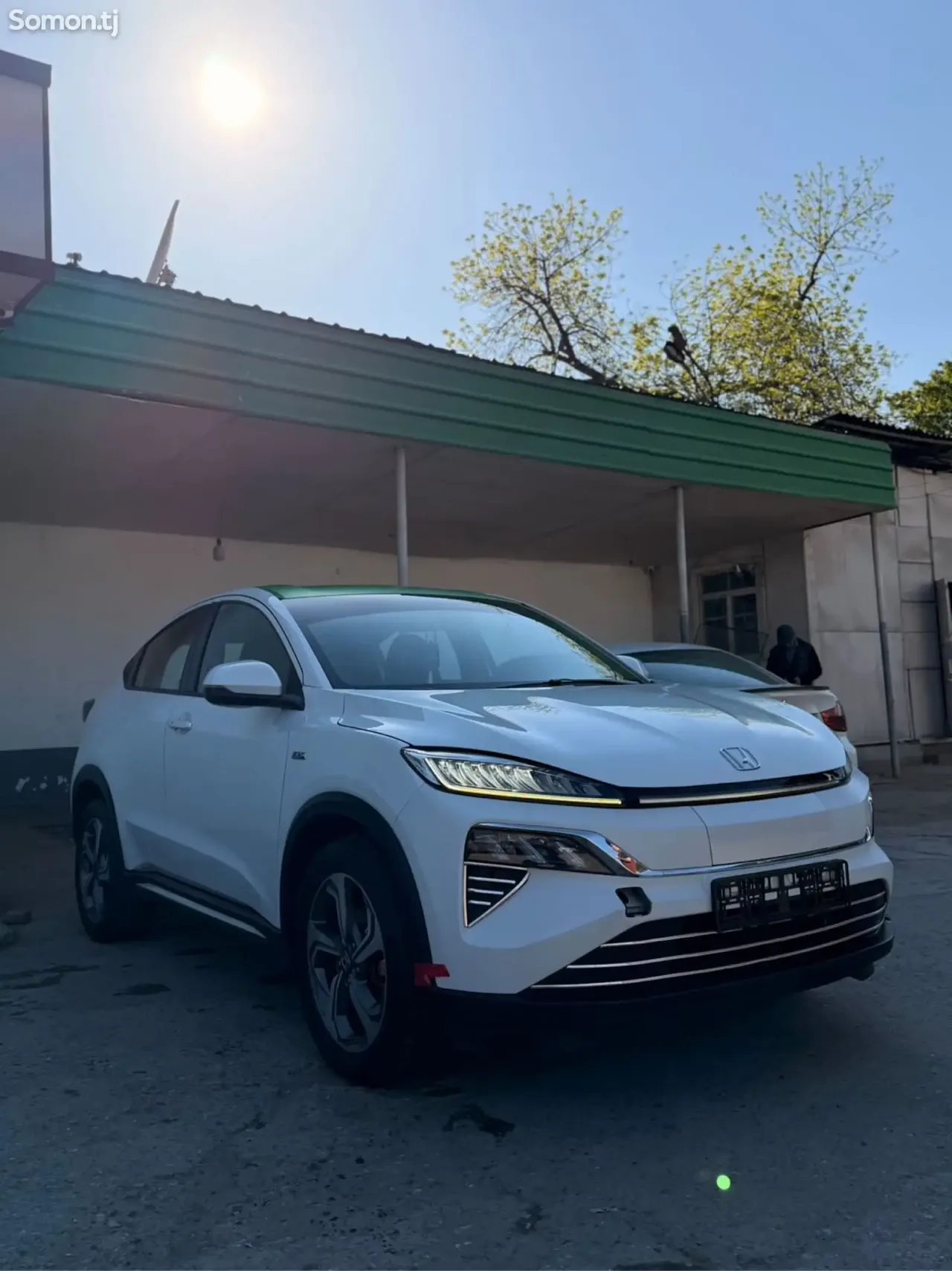 BYD E2 2022 · 6.5 AT