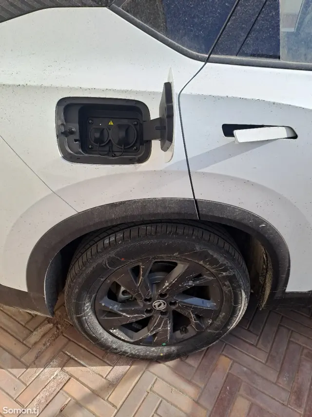 Dongfeng L7 2025 · AMT