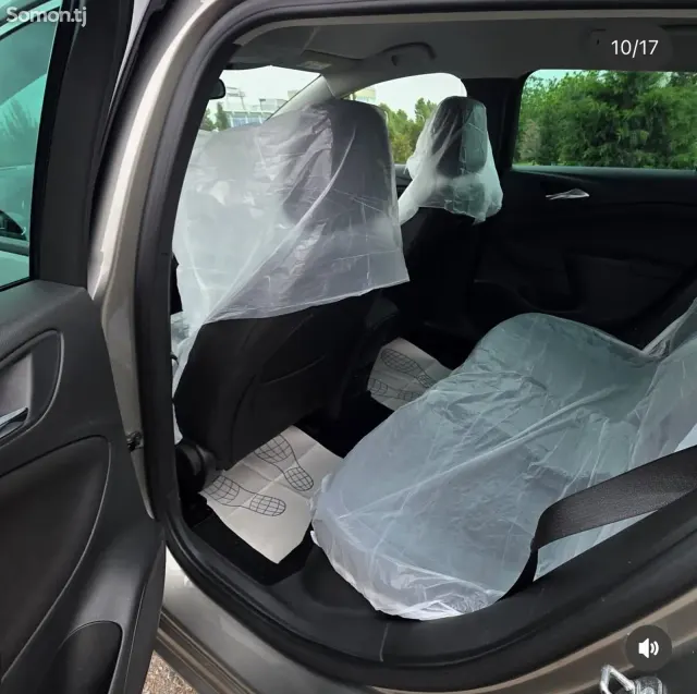 Opel Astra K 2016 · 1.4 AT