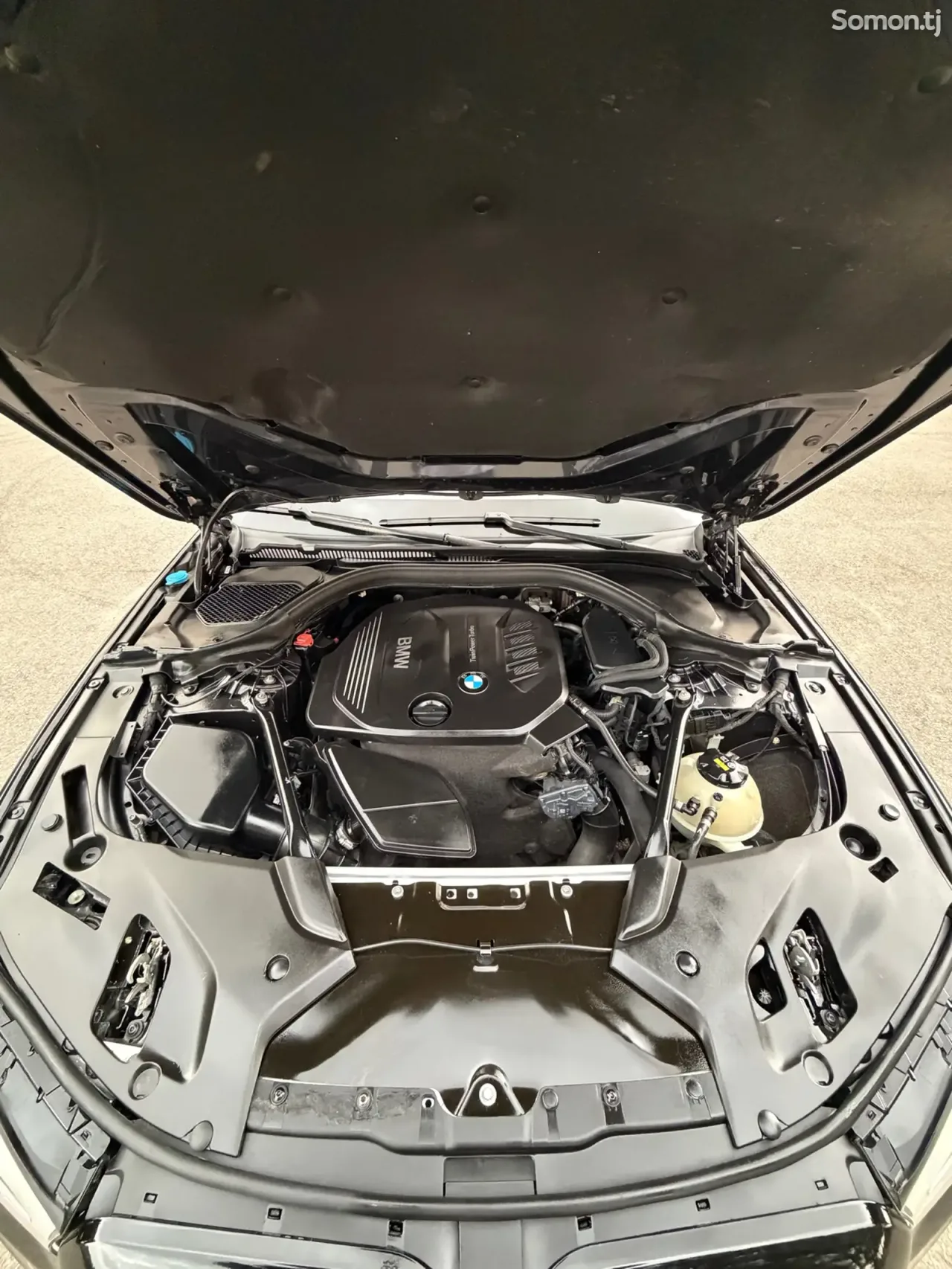 BMW 5 series 2017 · 2.0 AT